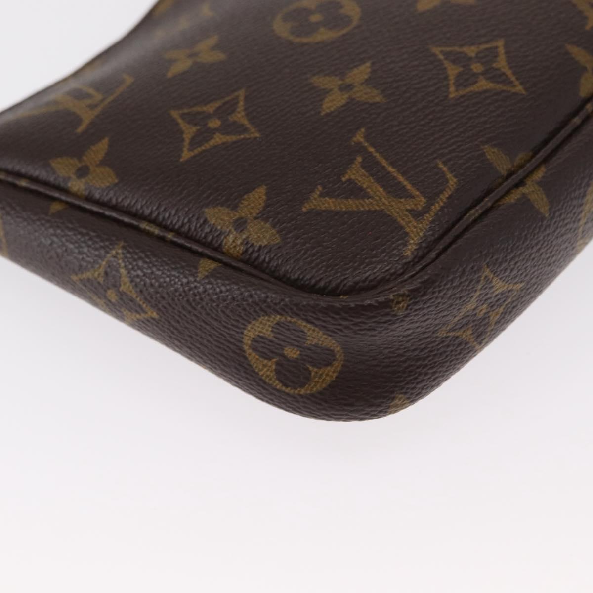 LV Pochette Accessoires