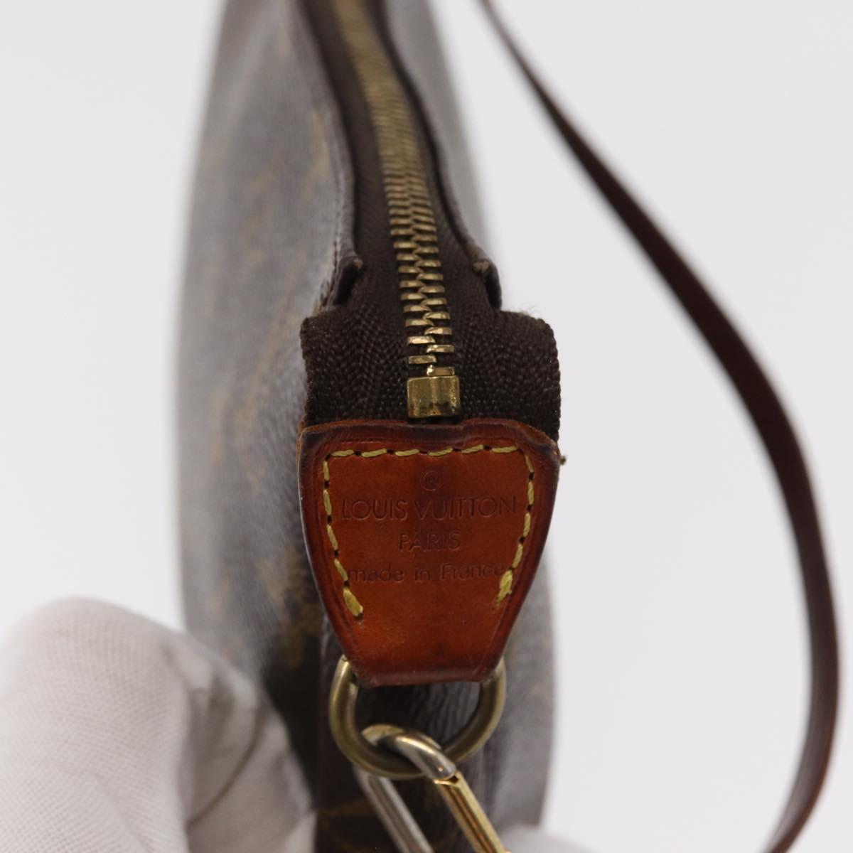 LV Pochette Accessoires