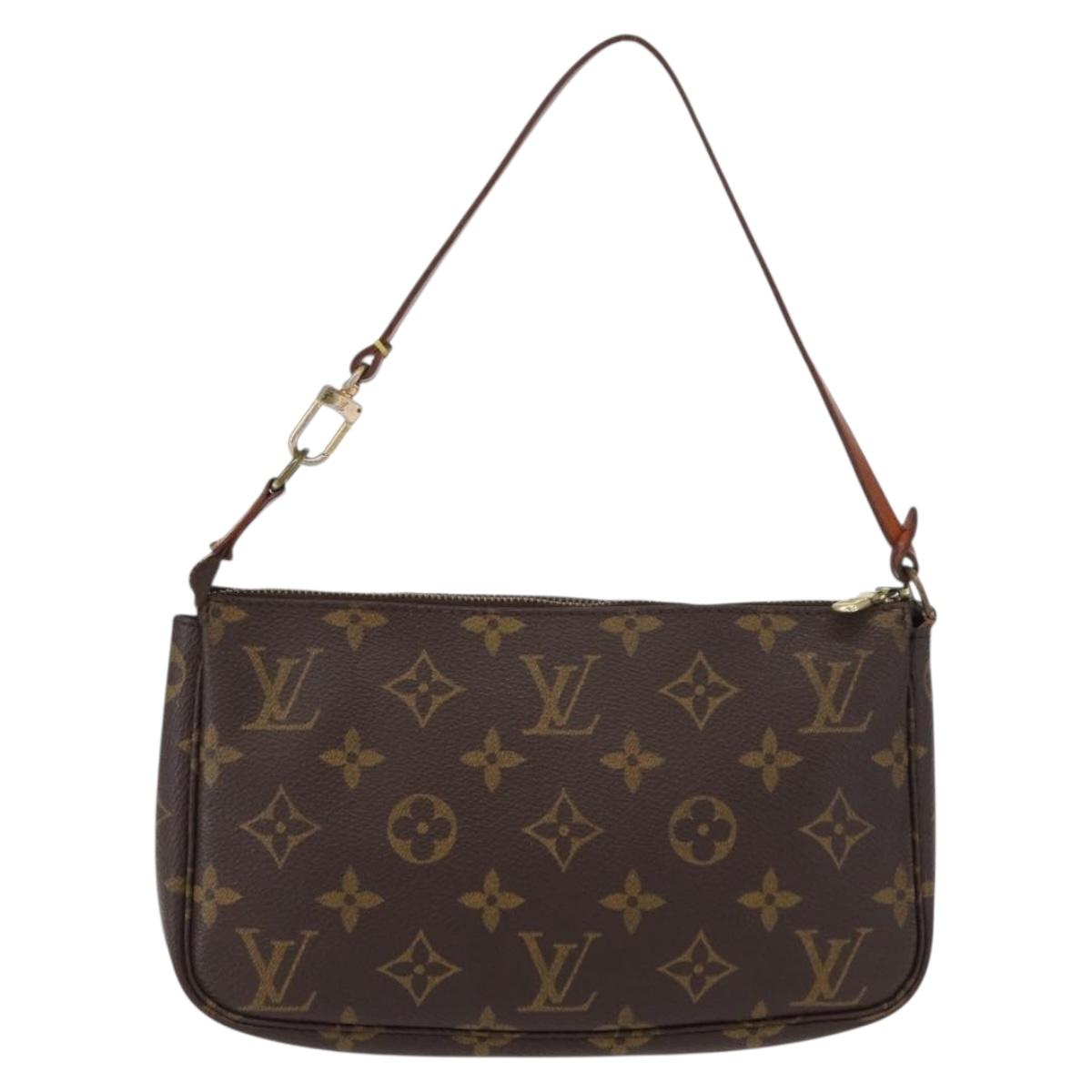 LV Pochette Accessoires